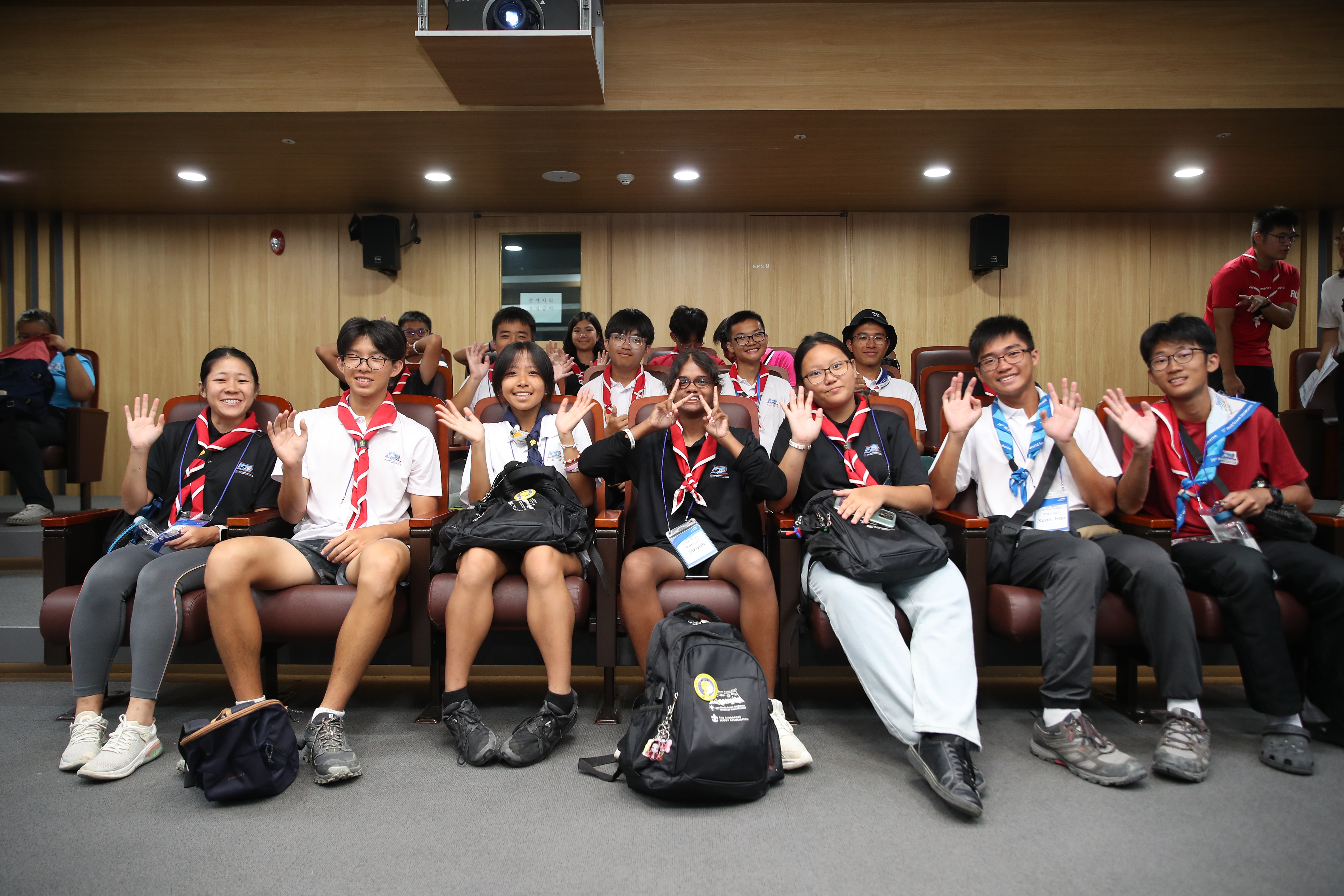 The Singapore Jamboree Contingent Visits Water Management All-Source Situation Room