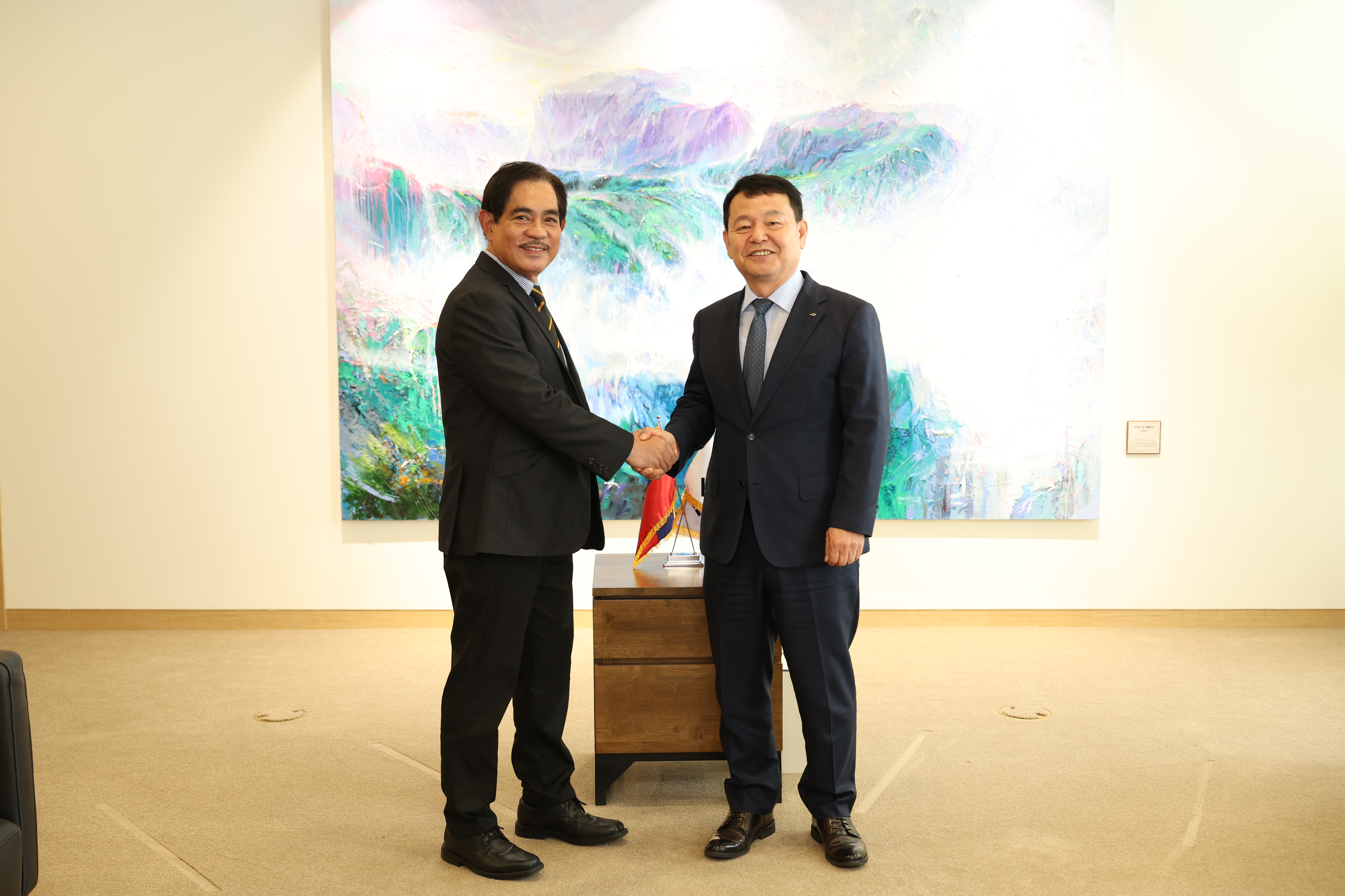 Meeting with the Representative of the Philippines NPC