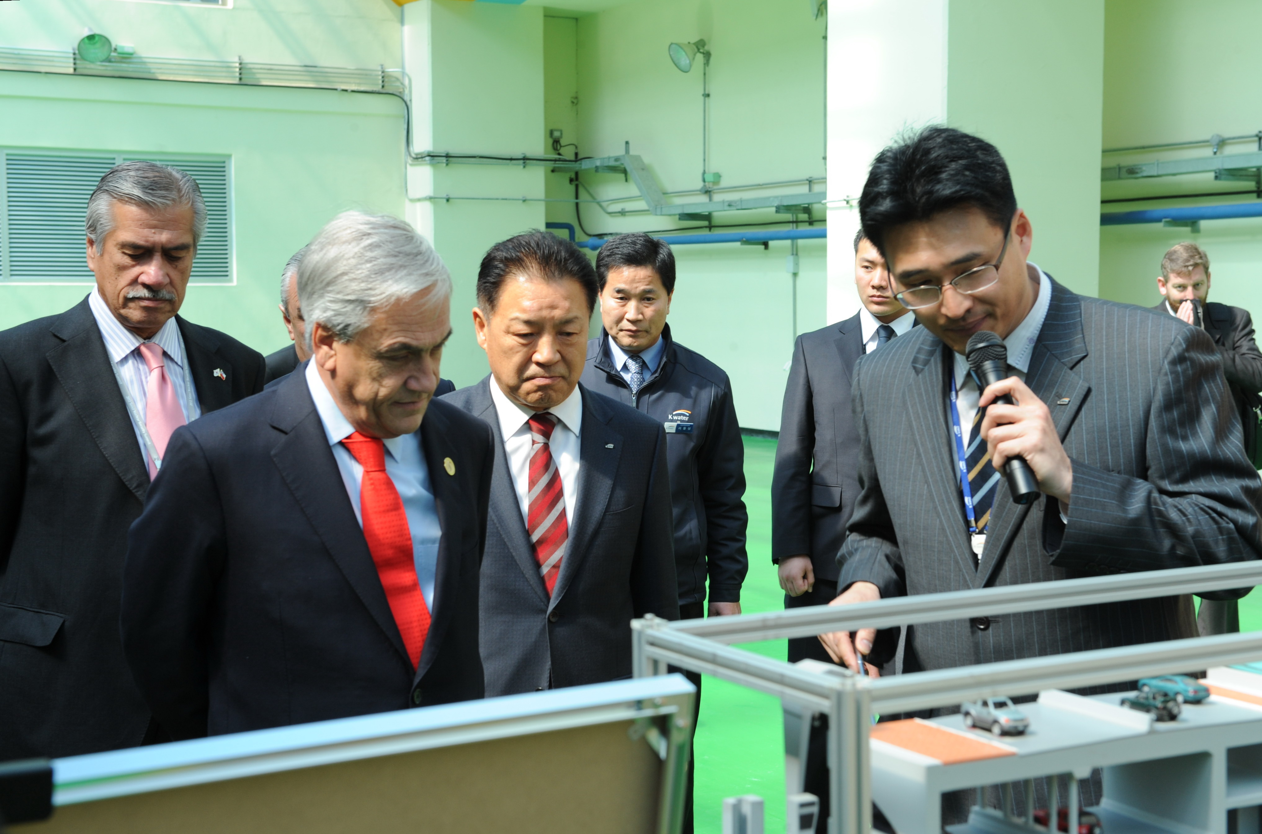 칠레대통령 시화조력발전소 방문 이미지[2]