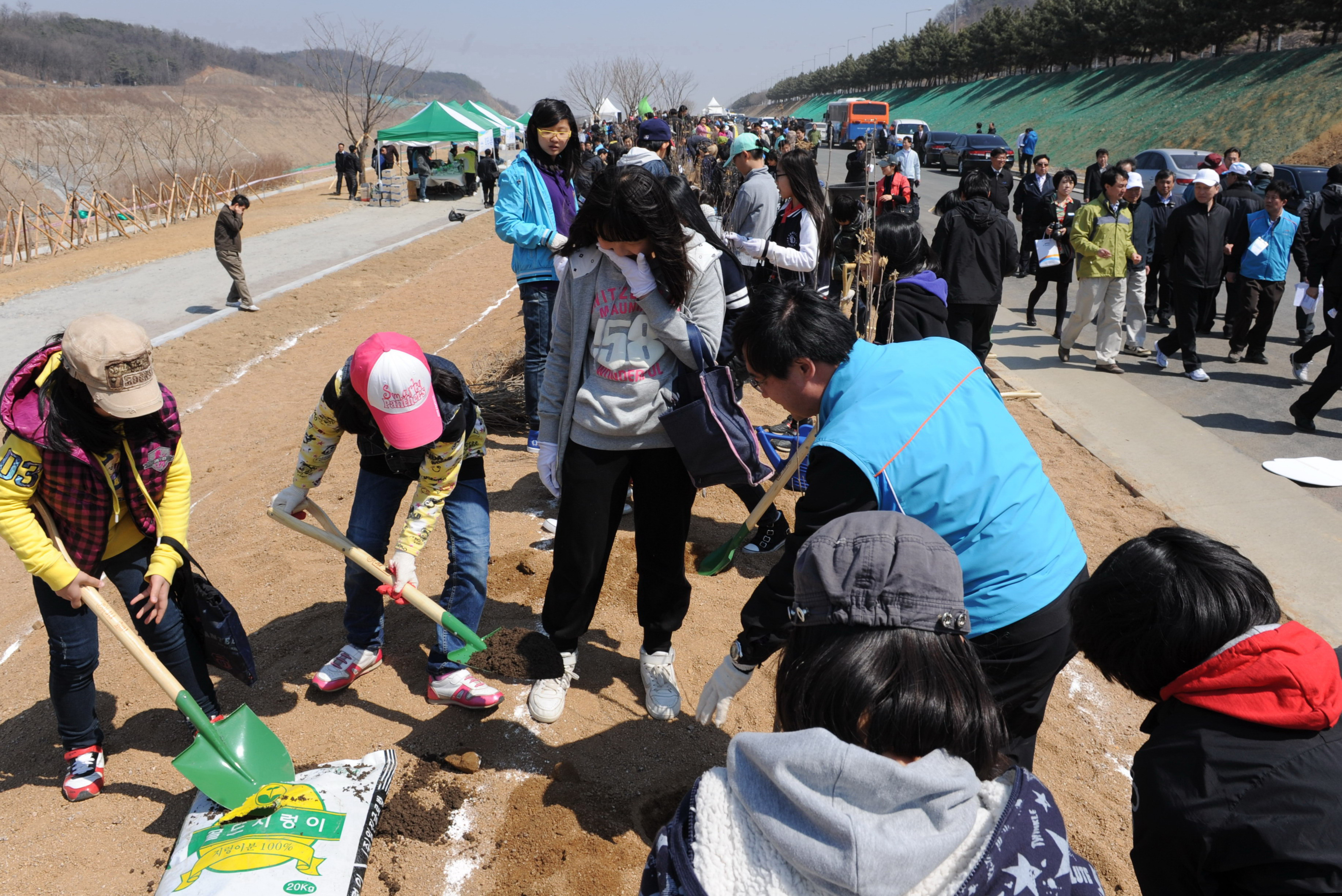 경인 아라뱃길 꿈나무 나무심기