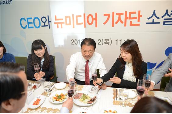 CEO와 뉴미디어 기자단과의 행복한 소통의 시간 이미지[1]