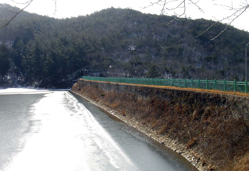 군산 구 제1수원지 제방 2